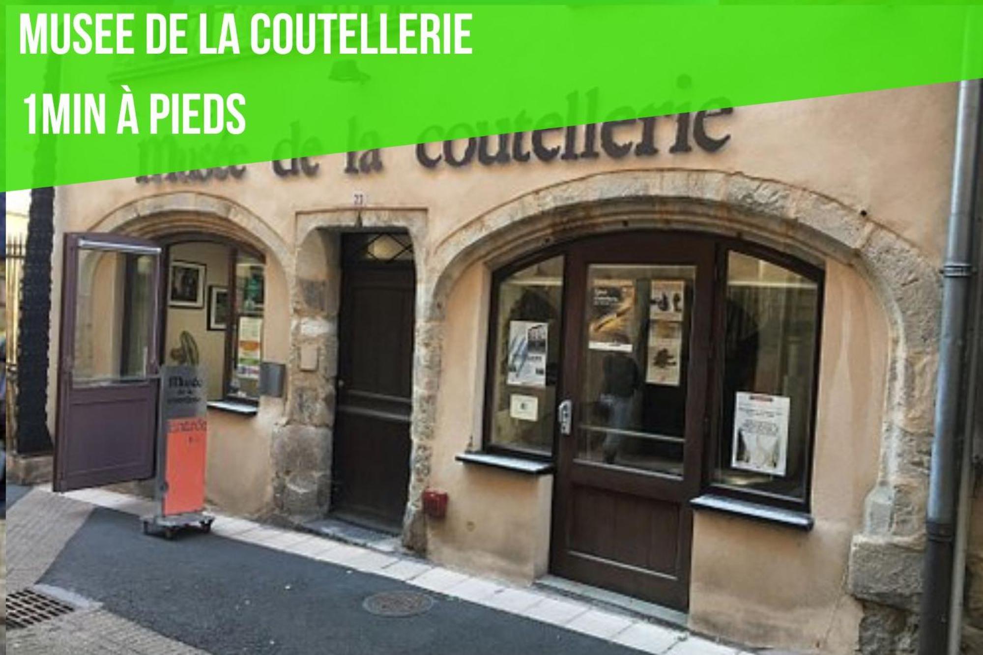 Le Petit Pirou # Cosy # Halte Auvergne Thiers Buitenkant foto