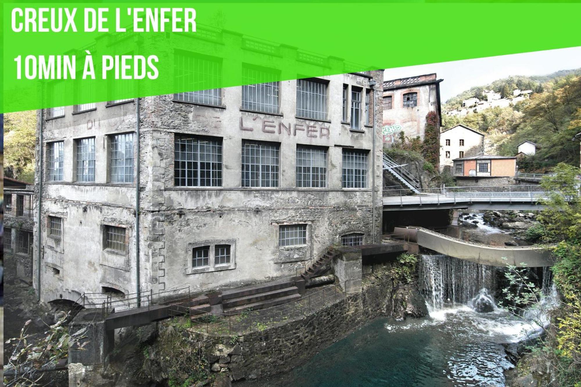 Le Petit Pirou # Cosy # Halte Auvergne Thiers Buitenkant foto